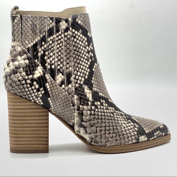 Marc Fisher LTD Alva Pointy Toe Snake Printe Women's Bootie - Picture 2 of 15